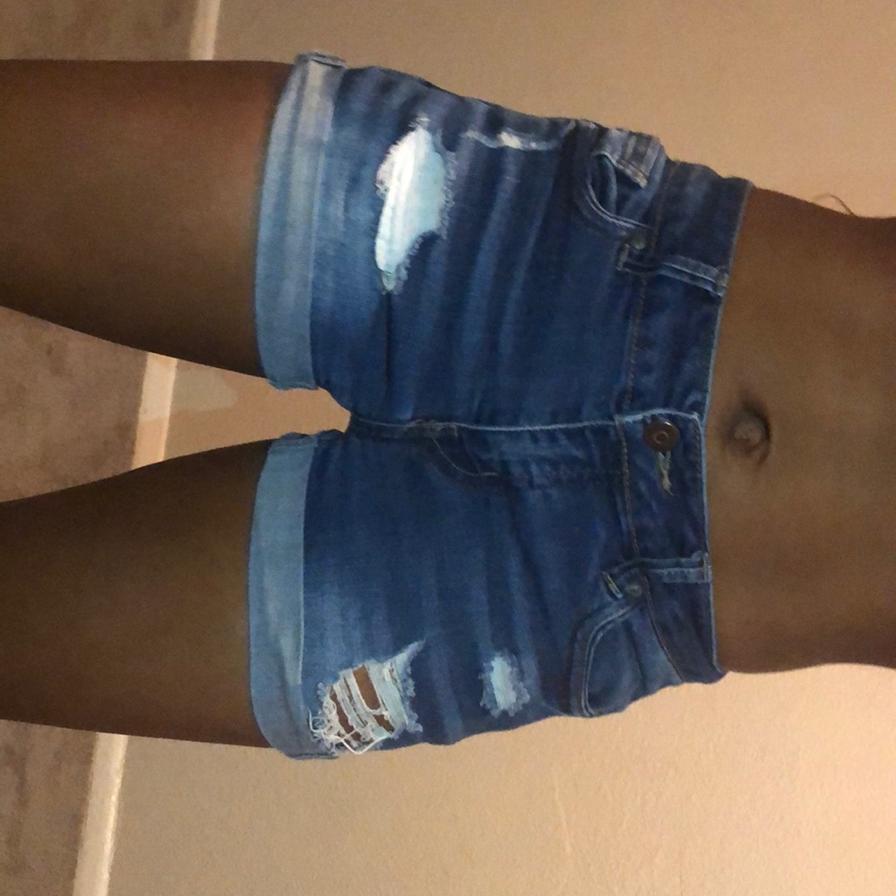 Stretchy blue jean shorts
